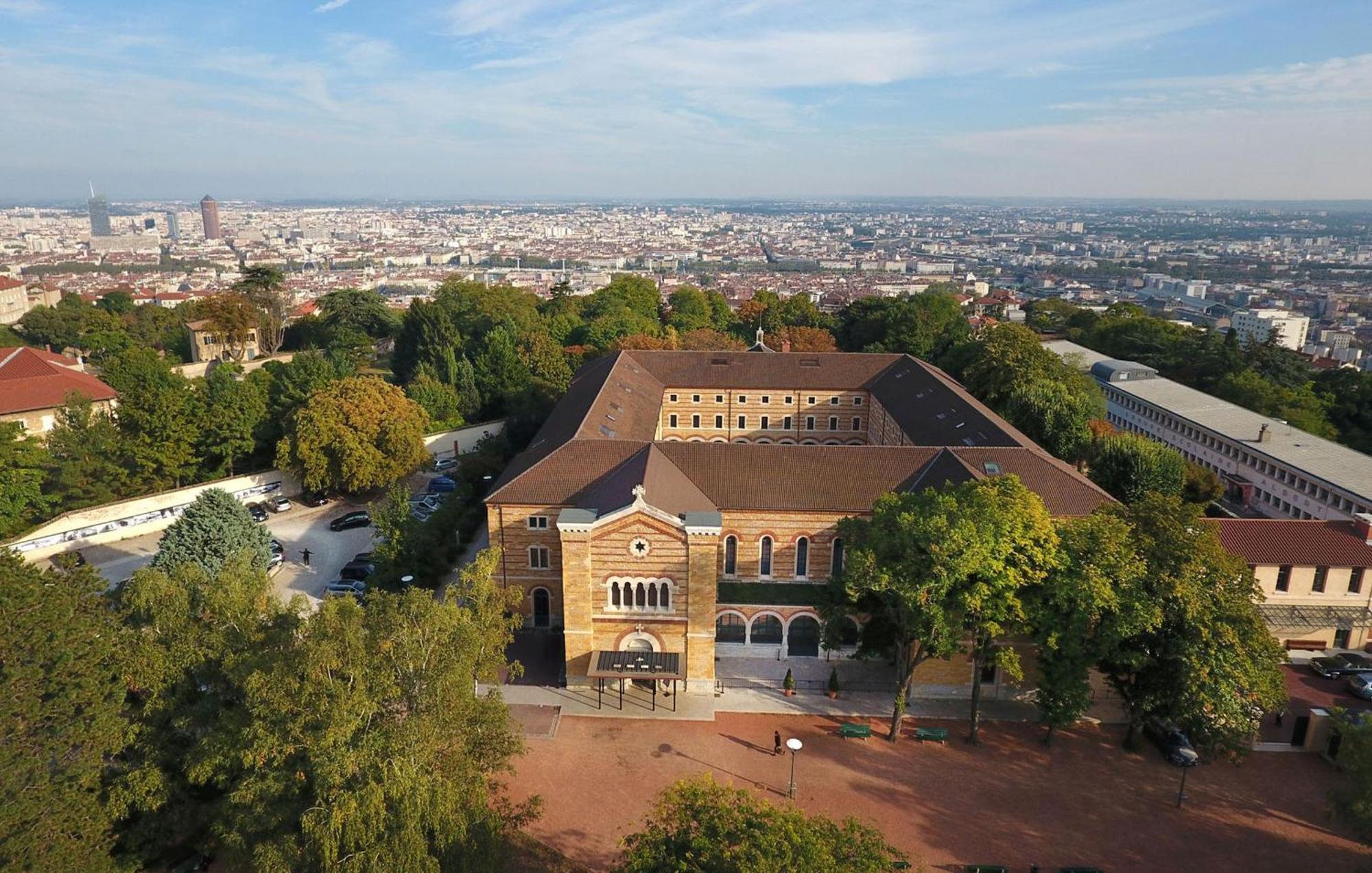 Fourviere Hotel Лион Экстерьер фото