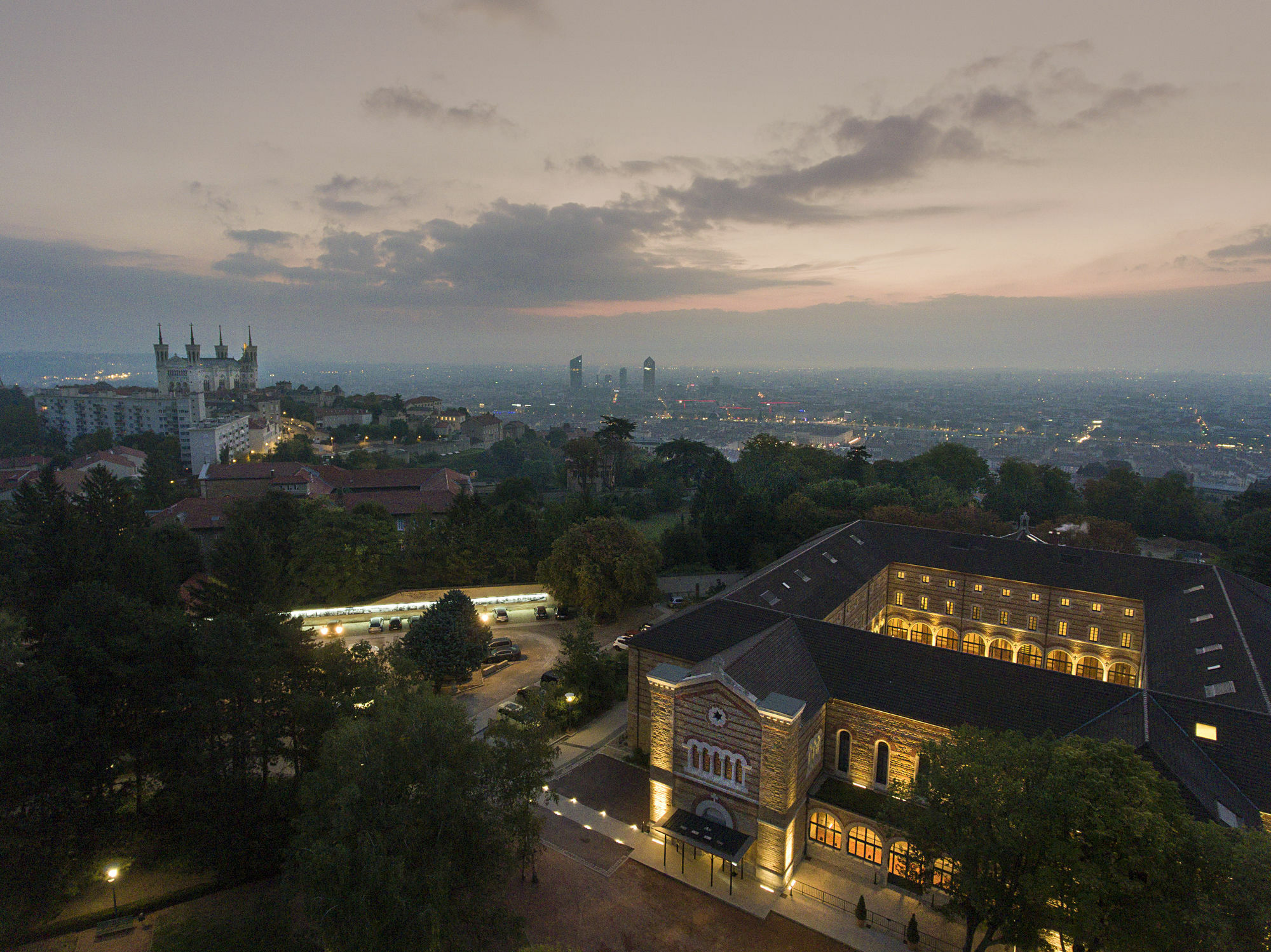 Fourviere Hotel Лион Экстерьер фото